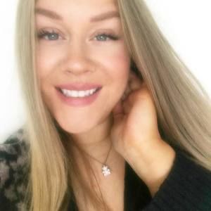 Meet your Posher, Roxanne